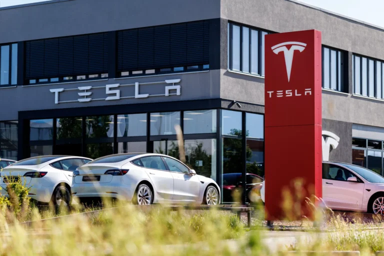 Tesla electric vehicles representing strong delivery growth and renewed investor confidence in the EV market.